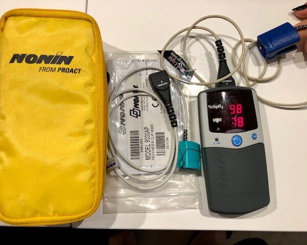 Pulsoksymetr Nonin 2500 + 2 czujniki + pokrowiec