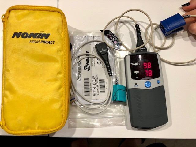 Pulsoksymetr Nonin 2500 + 2 czujniki + pokrowiec