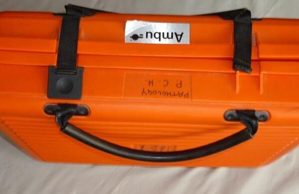 Ssak Ambu Uni-Suction w walizce reanimacyjnej