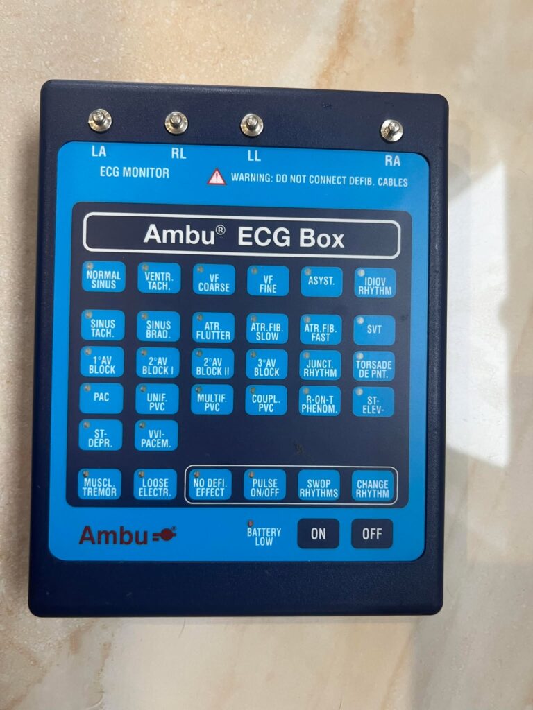 Symulator EKG do fantomów