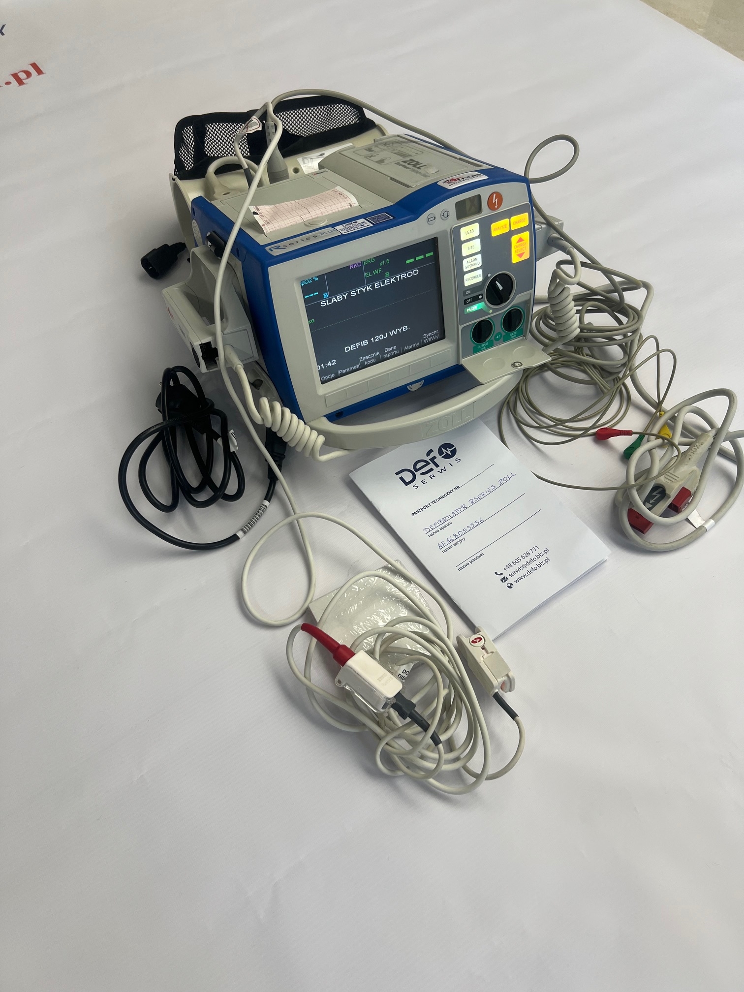 Defibrylator ZOLL R SERIES PLUS z okablowaniem!